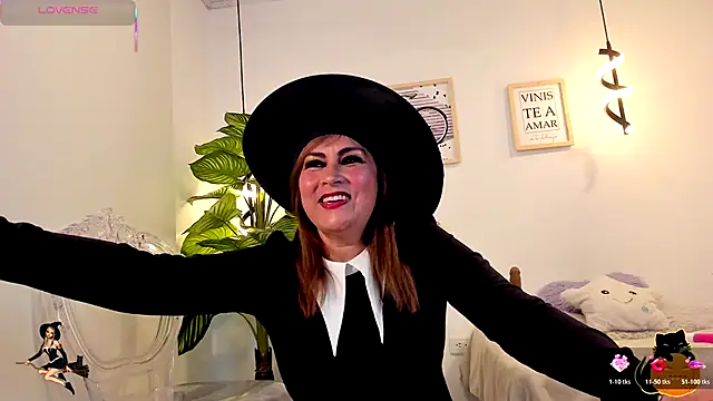 Rachel  Lang online show from October 2025 09:49:02 PM