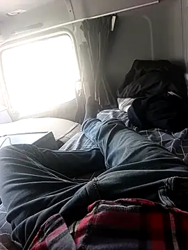 Freezing Duck online show from March 2026 09:04:01 AM