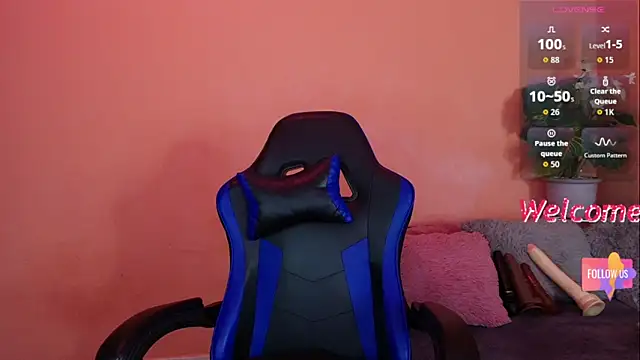 GiordanaPinoo online show from November 2025 10:45:02 PM