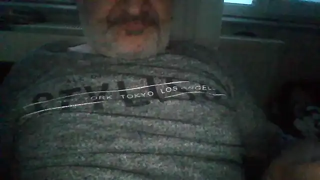 asira39 online show from April 2026 05:06:01 PM