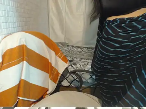 Snapshot of Oh_Maya chatting on June 2026 03:50:02 AM Oh Maya online show from June 2026 03:50:02 AM
