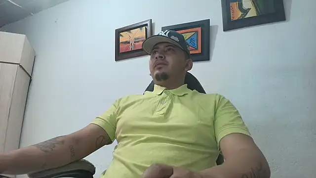 Snapshot of myke_andrade chatting on October 2025 04:27:01 AM myke andrade online show from October 2025 04:27:01 AM