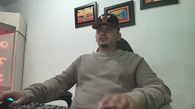Snapshot of myke_andrade chatting on November 2025 02:54:01 AM myke andrade online show from November 2025 02:54:01 AM