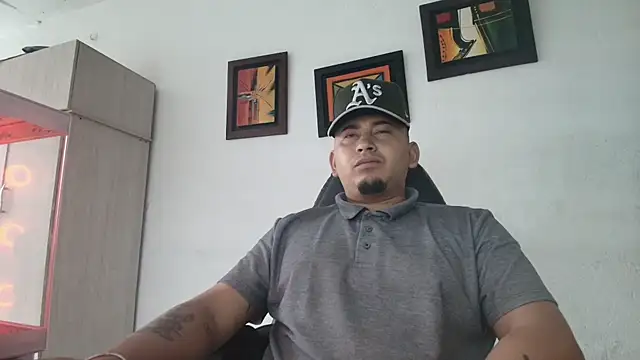 Snapshot of myke_andrade chatting on November 2025 11:54:02 AM myke andrade online show from November 2025 11:54:02 AM