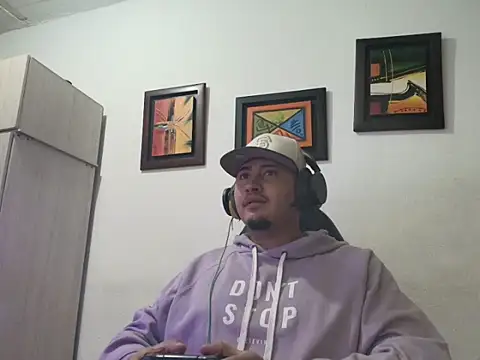 Snapshot of myke_andrade chatting on January 2026 03:10:01 AM myke andrade online show from January 2026 03:10:01 AM