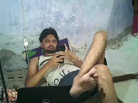 Snapshot of Rocobodymassager chatting on June 2026 03:03:02 PM Rocobodymassager online show from June 2026 03:03:02 PM