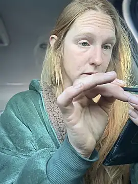 GoldenFlameGoddess online show from March 2026 04:25:01 PM