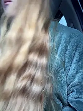 GoldenFlameGoddess online show from March 2026 04:18:01 PM