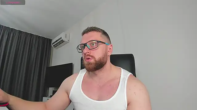 Snapshot of Findom_guy chatting on January 2026 10:41:02 AM Findom guy online show from January 2026 10:41:02 AM