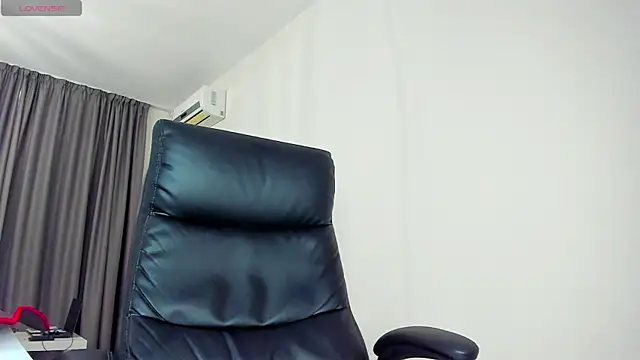 Snapshot of Findom_guy chatting on March 2026 01:54:02 PM Findom guy online show from March 2026 01:54:02 PM