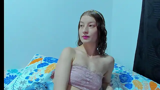 MiiaVolkova online show from April 2026 12:32:01 AM