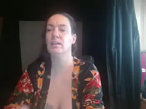 SimoneMoore online show from February 2025 05:32:02 PM