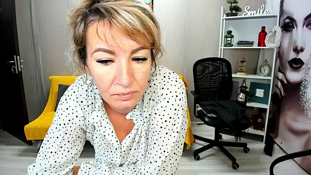 Cassandra Hotty online show from September 2025 02:55:02 AM