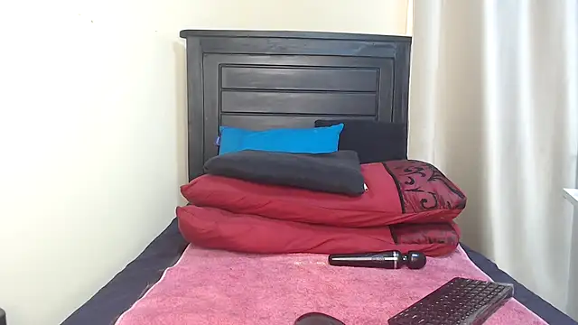 Snapshot of NIKKIE_LOVE chatting on March 2025 07:40:02 AM NIKKIE LOVE online show from March 2025 07:40:02 AM