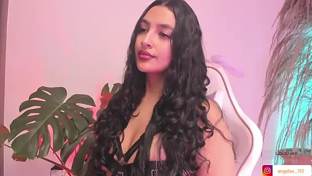 Anngel 1 online show from December 2025 03:29:02 PM