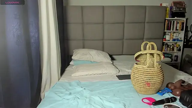 suhaila suus online show from March 2026 11:52:01 PM