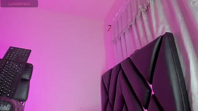 stephany doll  online show from March 2026 04:07:02 AM