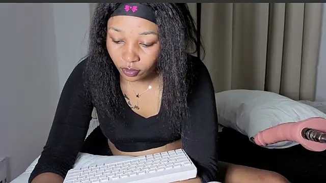 sexycabdy online show from November 2025 11:04:02 PM