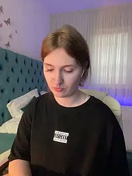  Chlo  e online show from March 2025 05:38:01 AM