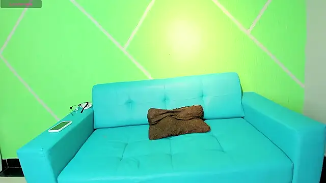 play sex18 online show from March 2026 09:03:02 PM