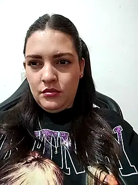 Mia Hampton online show from January 2026 04:42:01 PM