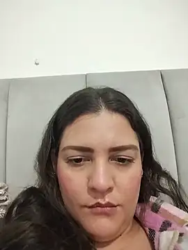Snapshot of Mia_Hampton chatting on June 2026 11:18:02 PM Mia Hampton online show from June 2026 11:18:02 PM