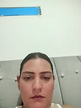 Snapshot of Mia_Hampton chatting on June 2026 10:45:01 PM Mia Hampton online show from June 2026 10:45:01 PM