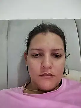 Snapshot of Mia_Hampton chatting on July 2026 05:39:01 PM Mia Hampton online show from July 2026 05:39:01 PM