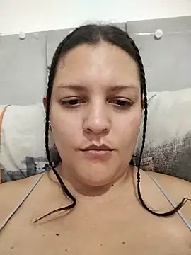 Snapshot of Mia_Hampton chatting on July 2026 08:07:01 PM Mia Hampton online show from July 2026 08:07:01 PM