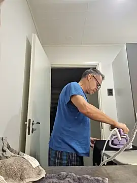 DarrenSullivanSlut online show from December 2025 08:00:02 AM