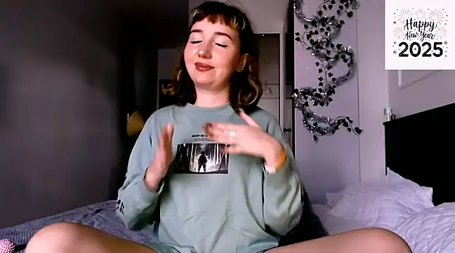 Cosmo Riri online show from January 2025 05:11:02 AM