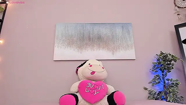 Snapshot of Briana_Wells_ chatting on February 2026 12:26:02 PM Briana Wells online show from February 2026 12:26:02 PM