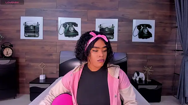 Briana Wells  online show from July 2026 12:44:01 PM
