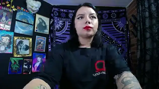 Yourmadame P online show from November 2025 12:22:01 AM