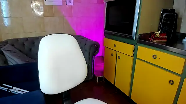 Leticia goddes online show from December 2024 10:55:02 PM