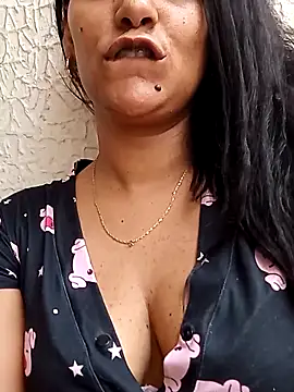 Leticia goddes online show from March 2025 06:50:02 PM