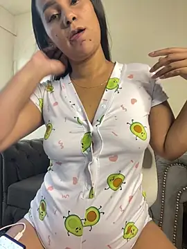 Snapshot of Leticia_goddes chatting on July 2026 08:15:02 PM Leticia goddes online show from July 2026 08:15:02 PM
