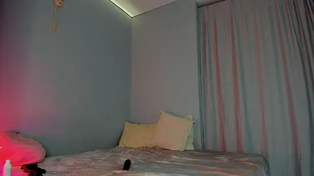 EllenMays online show from January 2025 08:18:01 PM