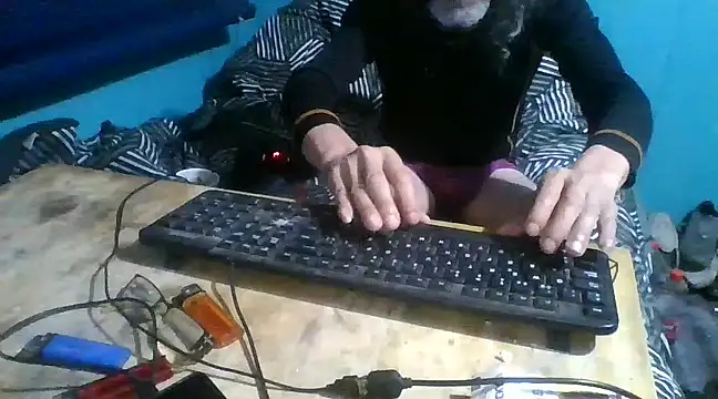 malekon76 online show from January 2025 08:18:02 AM