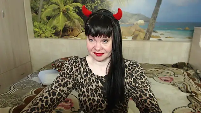 Snapshot of Aphelandra chatting on February 2025 12:00:02 PM Aphelandra online show from February 2025 12:00:02 PM