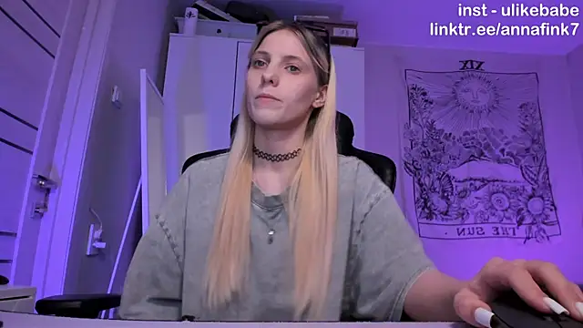 Anna Fink online show from November 2025 08:54:01 PM