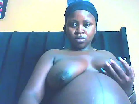 Snapshot of EboniesBelle chatting on July 2026 03:44:01 AM EboniesBelle online show from July 2026 03:44:01 AM