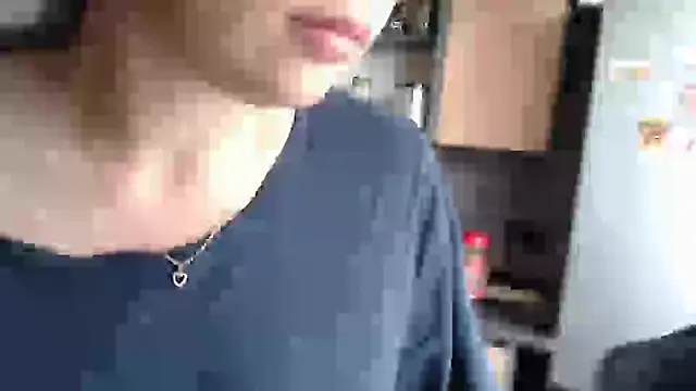 Snapshot of delightful_sofi chatting on June 2026 12:11:01 PM delightful sofi online show from June 2026 12:11:01 PM