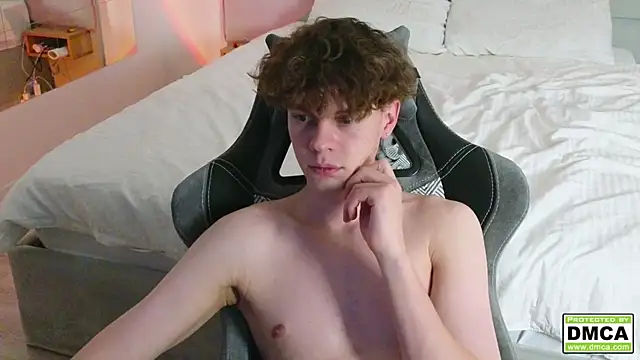 cute thomas online show from December 2024 06:27:02 PM