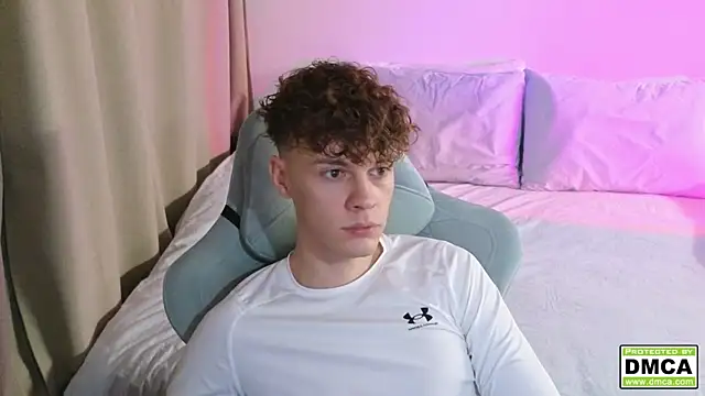 cute thomas online show from October 2025 07:25:02 PM