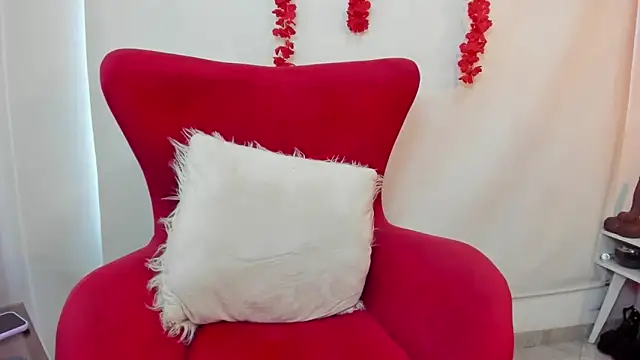 Snapshot of julieta_evans_ chatting on January 2025 09:54:01 PM julieta evans online show from January 2025 09:54:01 PM