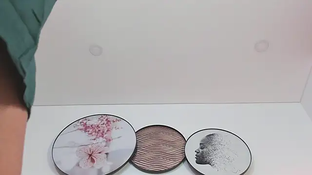 SaharaGarcia   online show from February 2025 01:43:01 AM