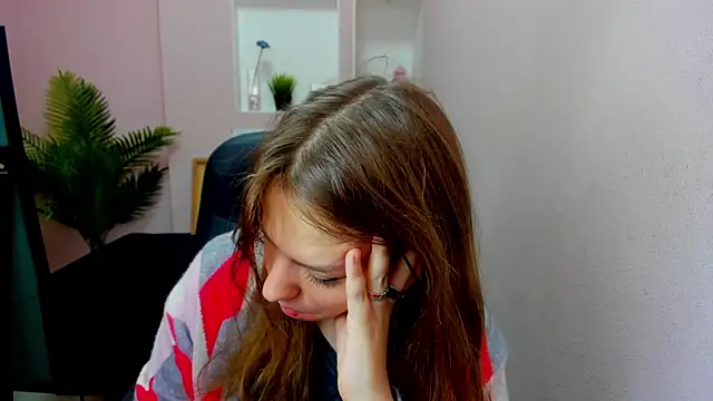 Persephoni online show from September 2025 03:45:01 PM