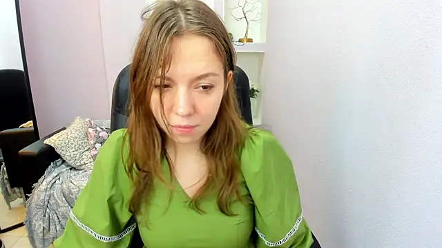 Snapshot of Persephoni chatting on July 2026 05:53:01 AM Persephoni online show from July 2026 05:53:01 AM