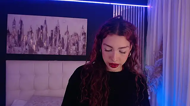 LiaVillalobos online show from April 2026 02:40:02 PM